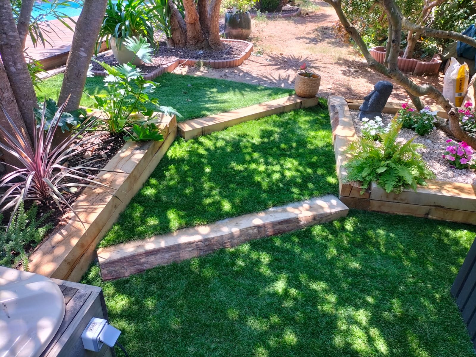 Le Jardin des Copains - Création d’entrée extérieure La Seyne-sur-Mer en image